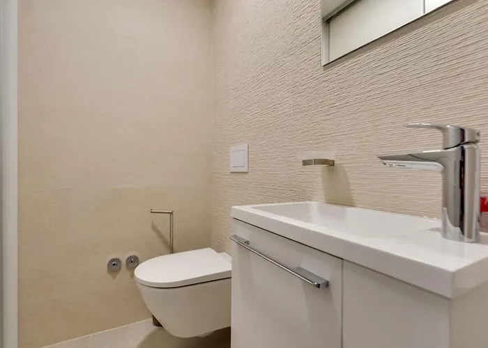 Smokva 2 By Interhome *