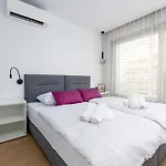 Smokva 2 By Interhome בית נופש קרק